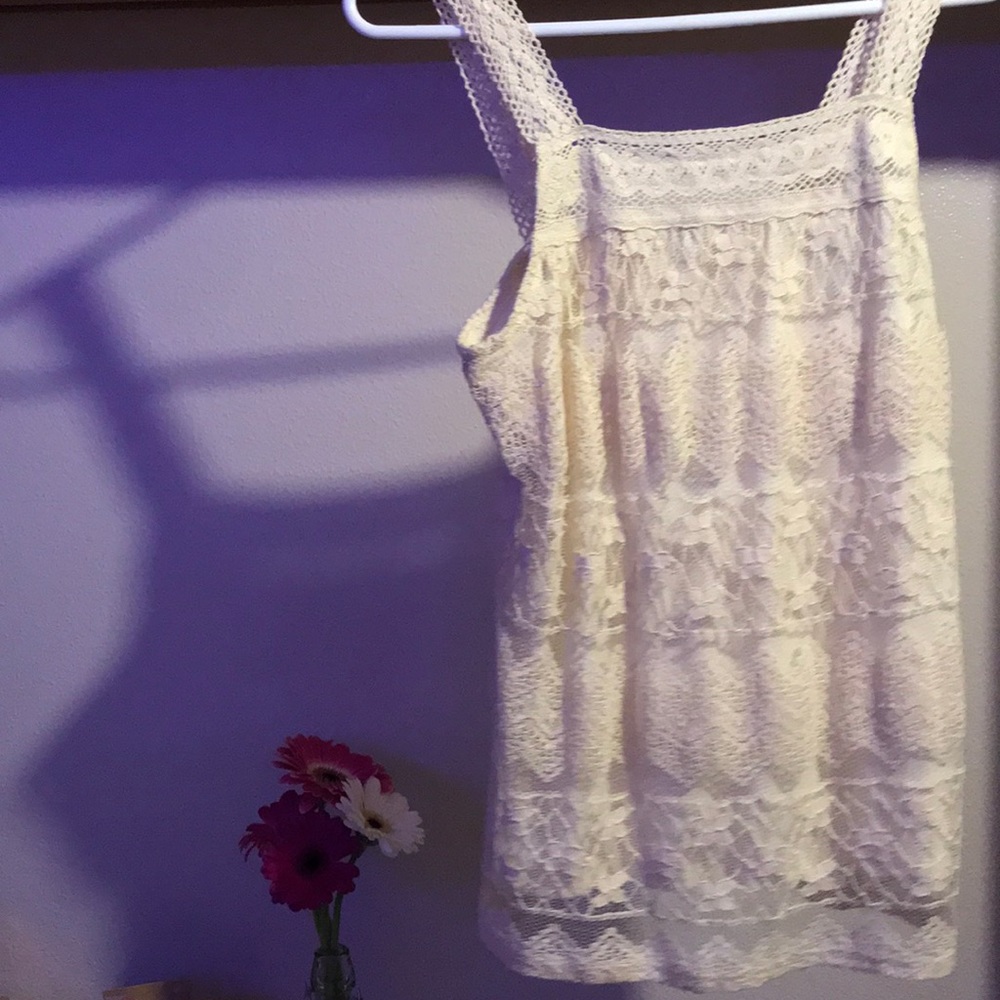White lace tank top